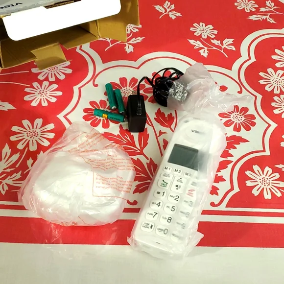 VTech Amplified Accessory Handset with Big Buttons - Picture 7 of 8